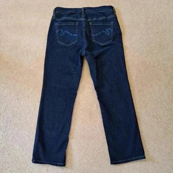 Santana Jeans Women's Size 8 Blue Dark Wash Cropped Stretch Denim - Picture 7 of 9